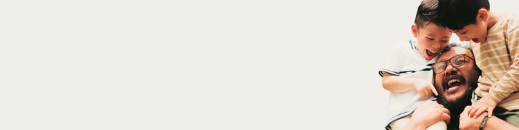 Ein leerer, off-white Hintergrund ohne sichtbare Objekte, Text oder deutliche Merkmale.